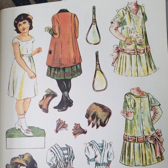 Antique Edwardian Paper Dolls 8 Dolls/32 costumes - Picture 9 of 13